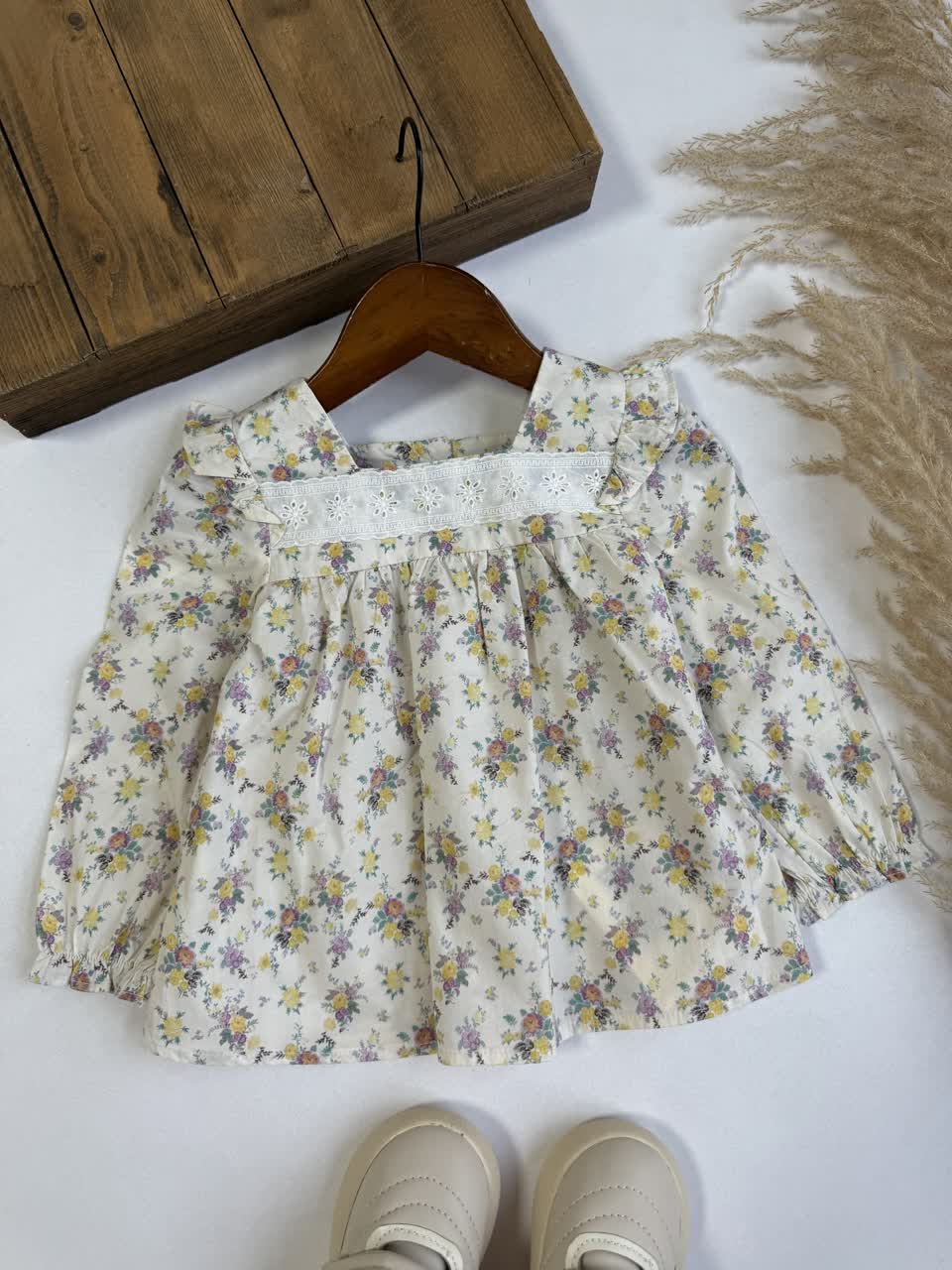 پیراهن یقه دانتل نیلا - نی نی لوس